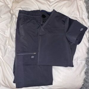 Dickies brand new dark gray scrub set